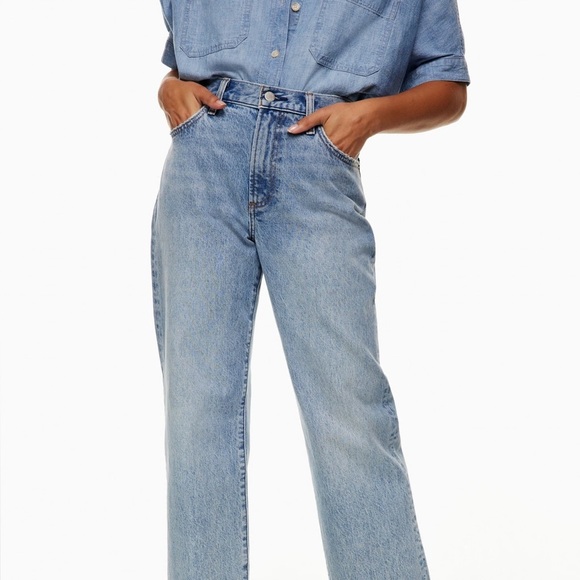 Aritzia Denim Forum light blue Marlo High Rise Loose jeans - size 24 W 30 L - Picture 3 of 10